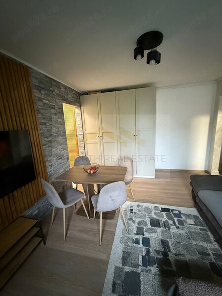 Resita, Eroii Revolutiei, apartament 2 camere de inchiriat,  parcare.