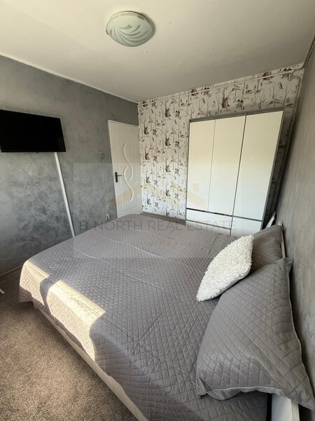 Resita, Eroii Revolutiei, apartament 2 camere de inchiriat,  parcare.